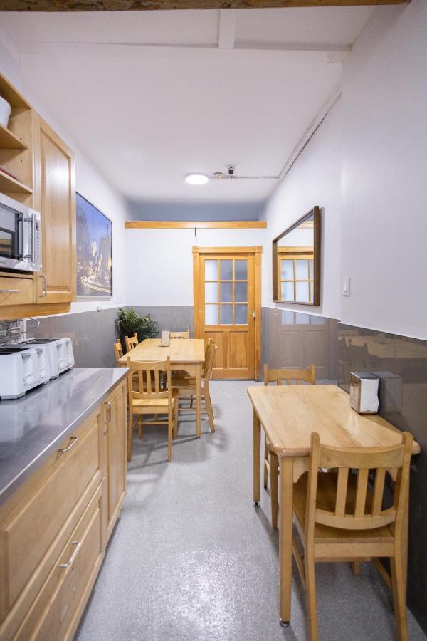 Auberge De La Paix Quebec City Ngoại thất bức ảnh